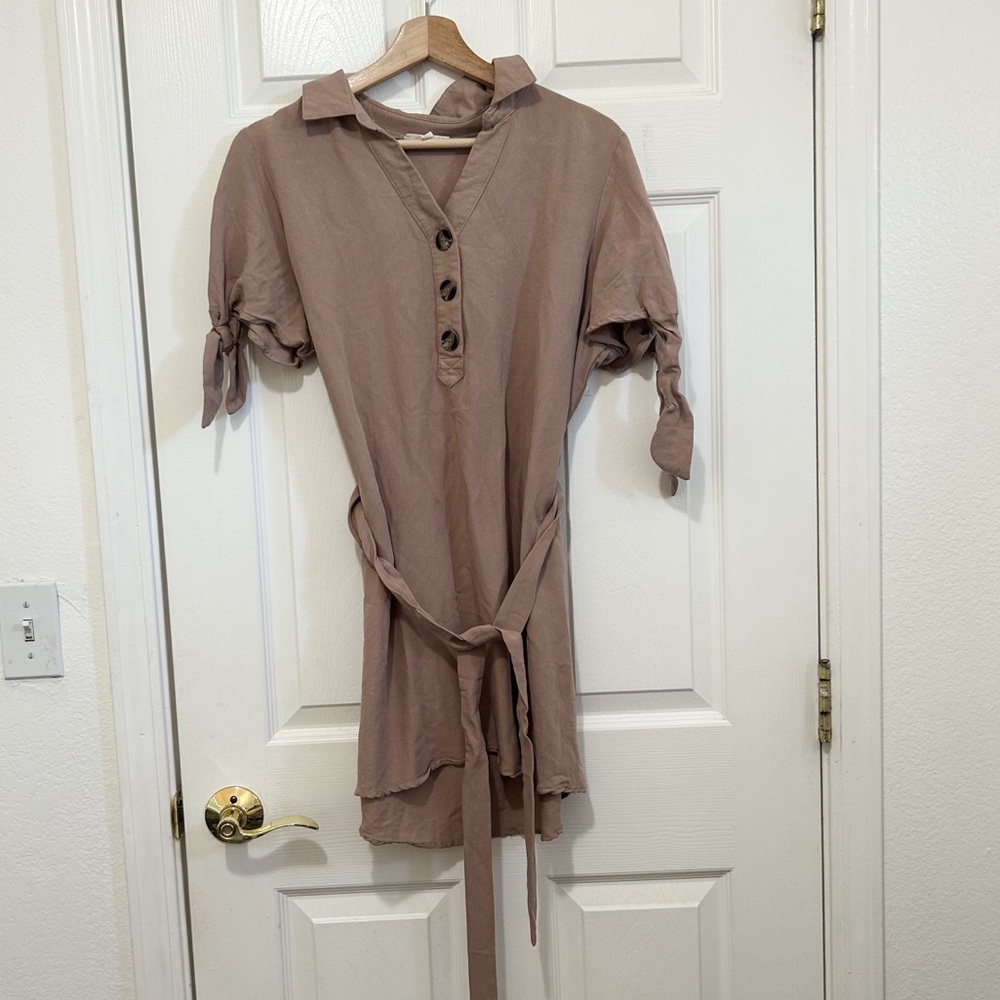 E&M Dress Womens Large Beige Button Up Tie Waist Short Sleeve Mini Casual Adult